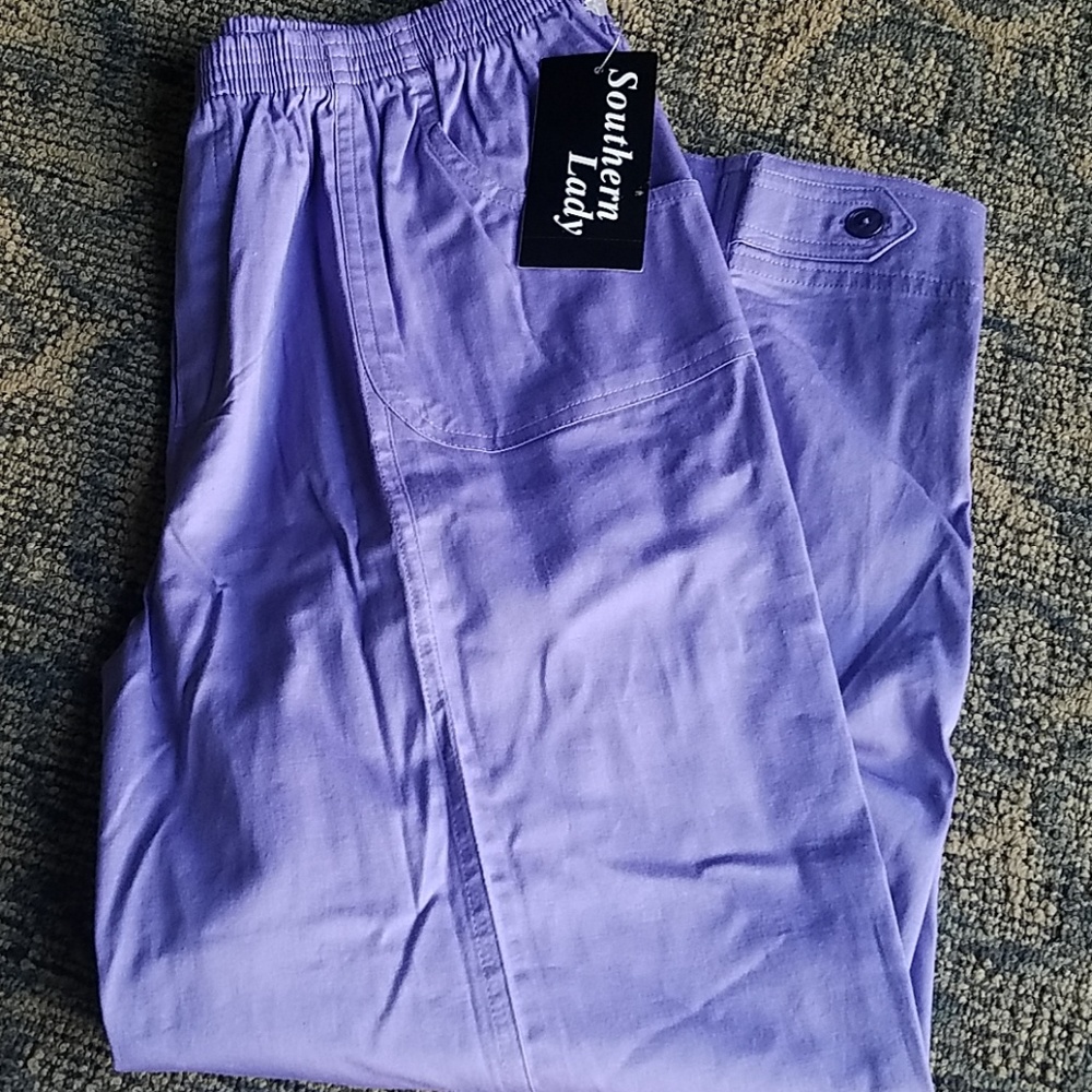 LILAC CAPRIS. Size 10 Southern Lady